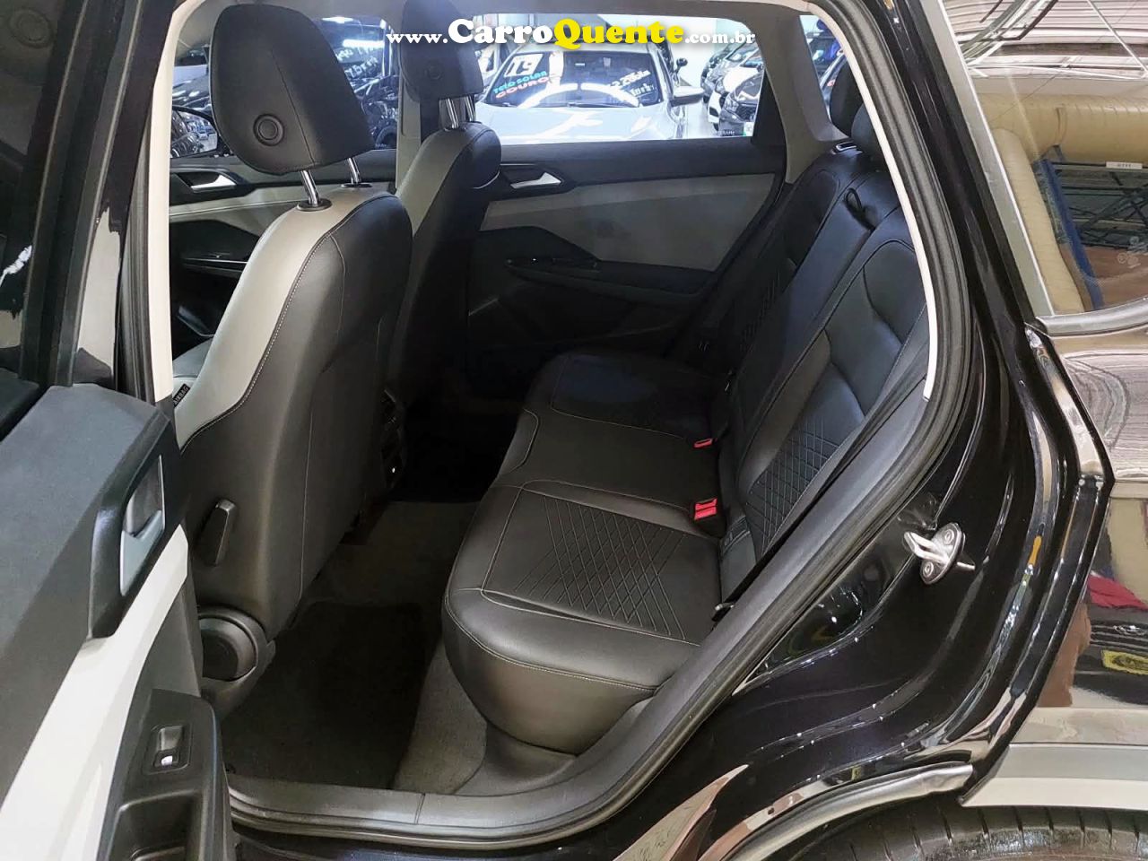VOLKSWAGEN TAOS 2022 250 TSI HIGHLINE AR DUALZONE + COURO 2022 - Loja