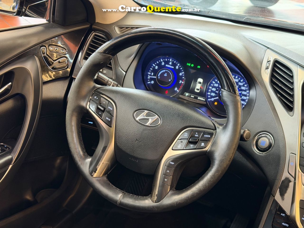 HYUNDAI AZERA 3.0 MPFI GLS V6 24V 2013 - Loja