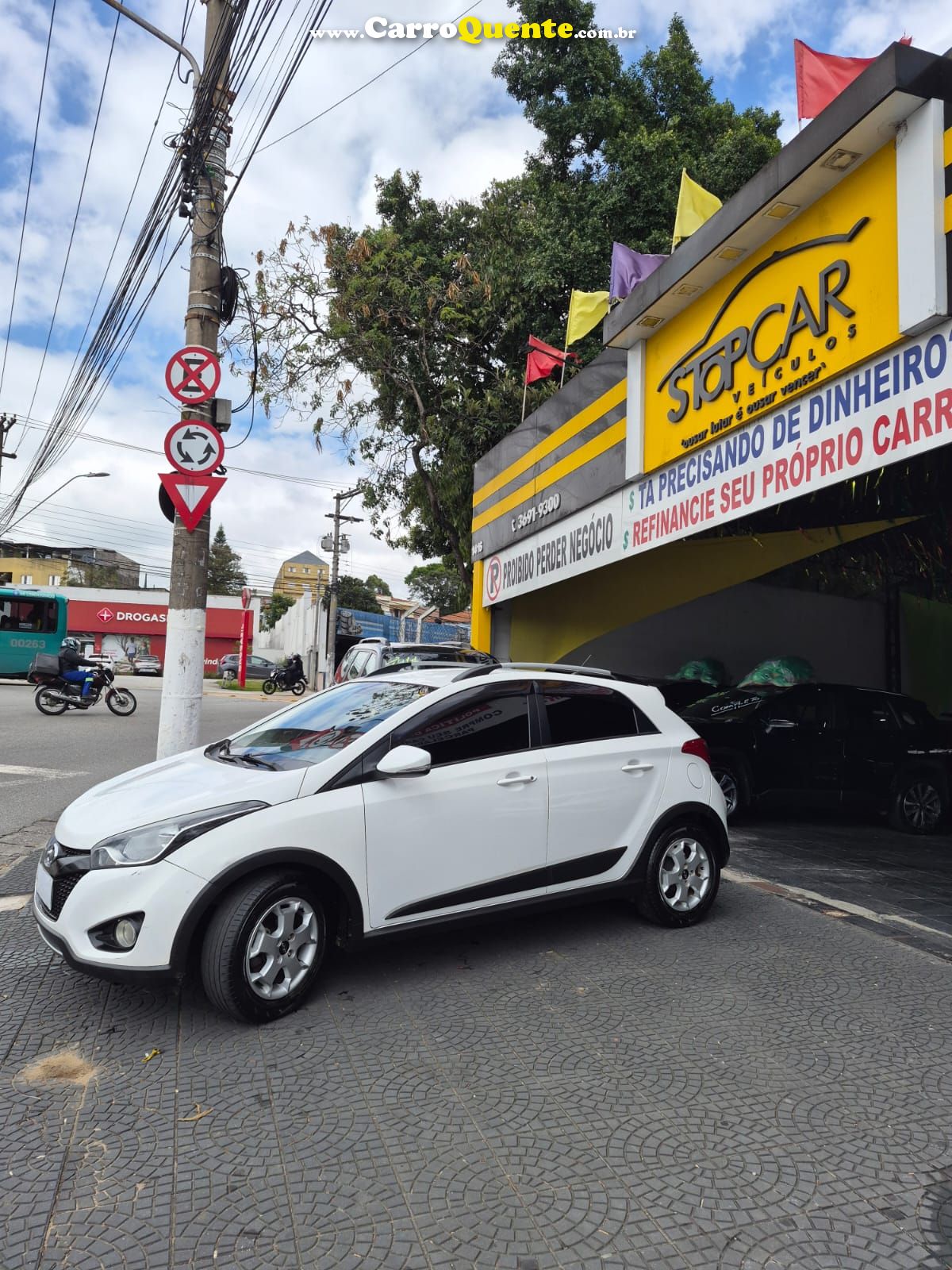 HYUNDAI HB20X 1.6 16V STYLE 2015 - Loja