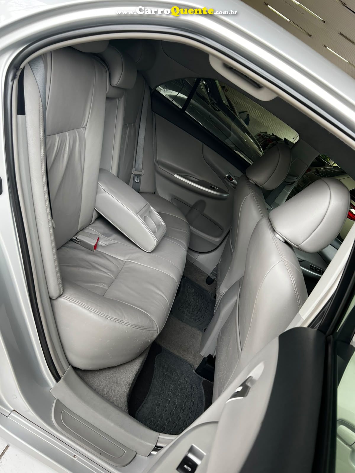 TOYOTA COROLLA 2.0 XEI 16V 2014 - Loja