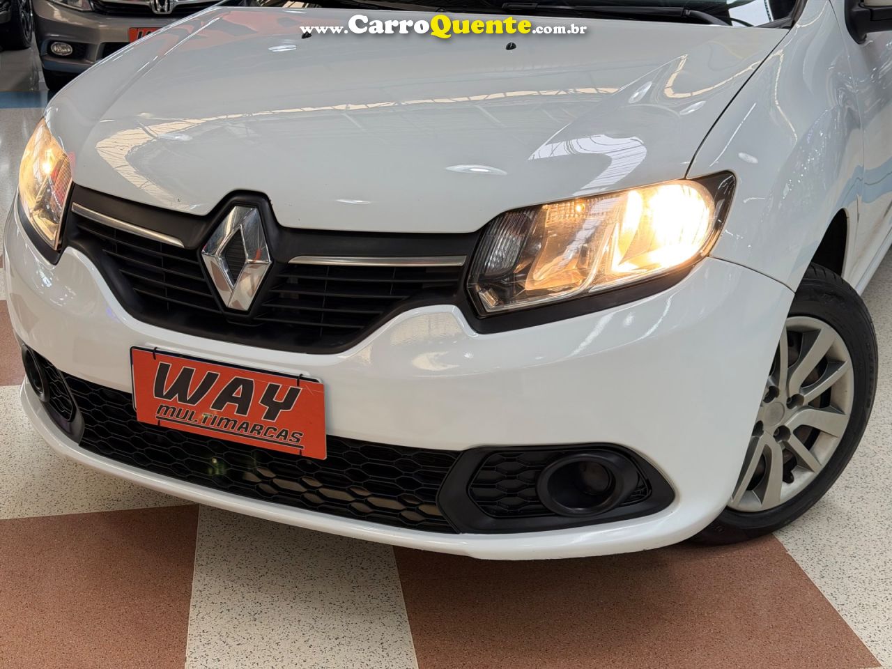 RENAULT SA 2016 - Loja