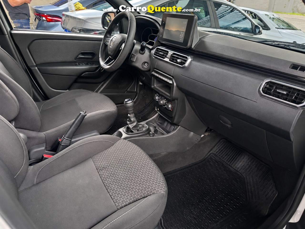 RENAULT   OROCH INTENSE 1.6 FLEX 16V MEC.   BRANCO 2025 1.6 FLEX - Loja