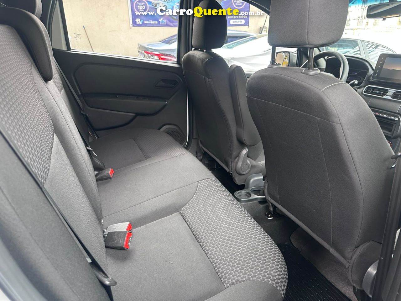 RENAULT   OROCH INTENSE 1.6 FLEX 16V MEC.   BRANCO 2025 1.6 FLEX - Loja