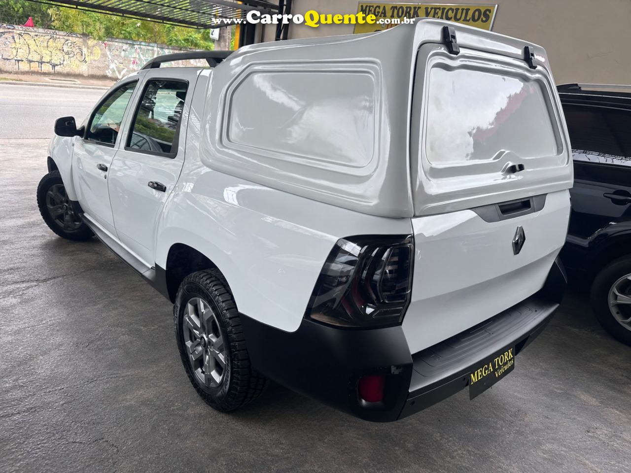 RENAULT   OROCH INTENSE 1.6 FLEX 16V MEC.   BRANCO 2025 1.6 FLEX - Loja