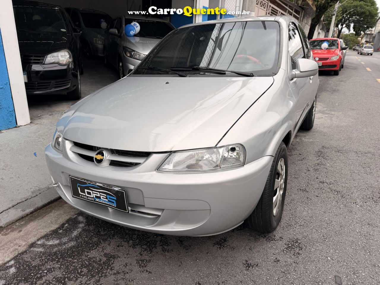 CHEVROLET   CELTA 1.0SUPERN.PIQ.1.0 MPFI VHC 8V 3P   PRATA 2003 1.0 GASOLINA - Loja