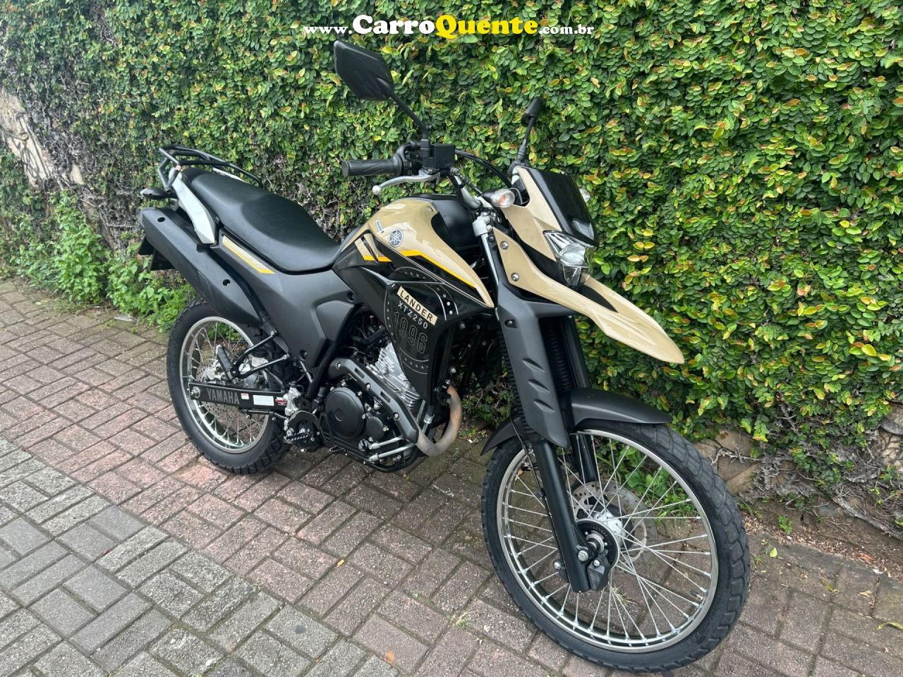 YAMAHA    XTZ 250 LANDER   BEGE 2023 250 GASOLINA - Loja