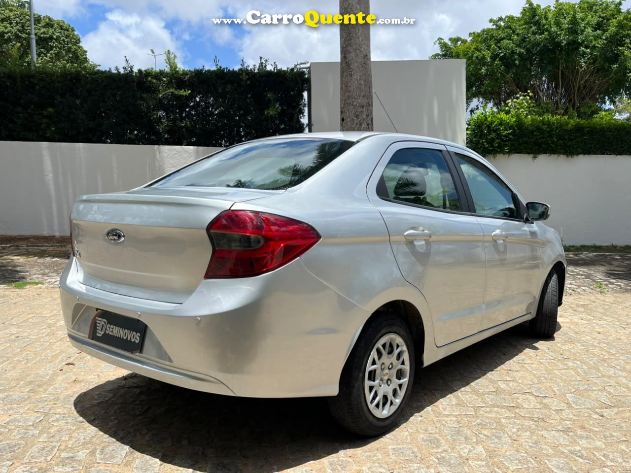 FORD   KA+ SEDAN 1.0 SESE PLUS TIVCT FLEX 4P   PRATA 2018 1.0 FLEX - Loja
