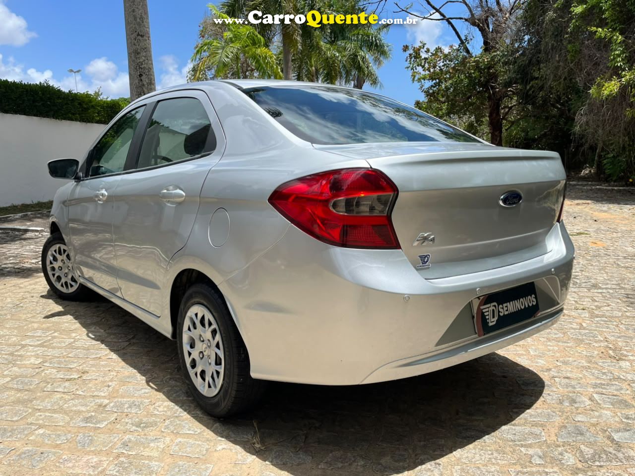 FORD   KA+ SEDAN 1.0 SESE PLUS TIVCT FLEX 4P   PRATA 2018 1.0 FLEX - Loja
