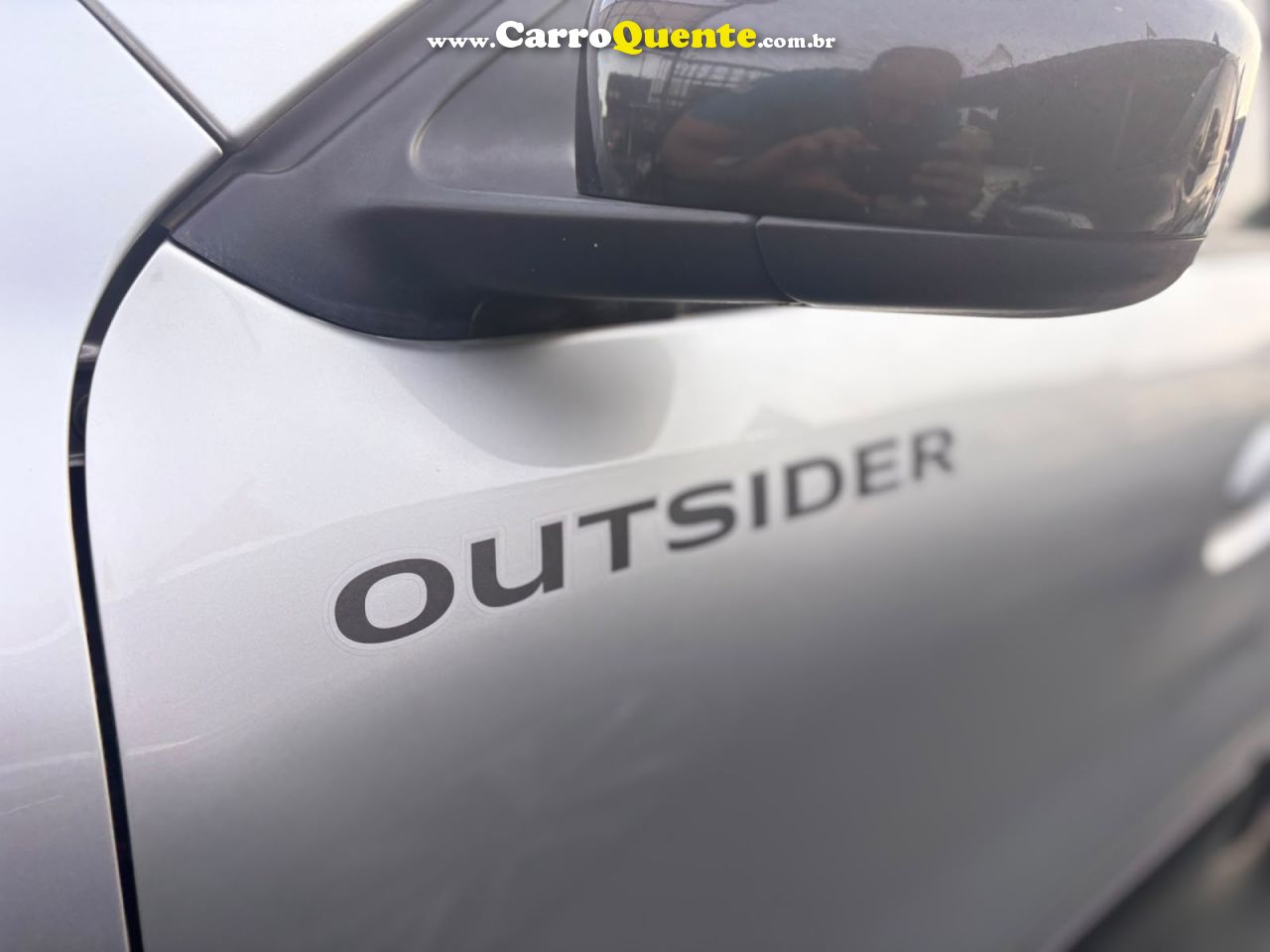 RENAULT   KWID OUTSIDER 1.0 FLEX 12V 5P MEC.   PRATA 2020 1.0 FLEX - Loja