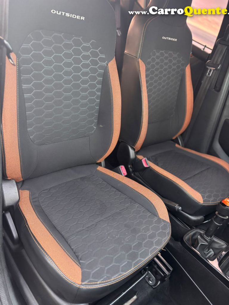 RENAULT   KWID OUTSIDER 1.0 FLEX 12V 5P MEC.   PRATA 2020 1.0 FLEX - Loja