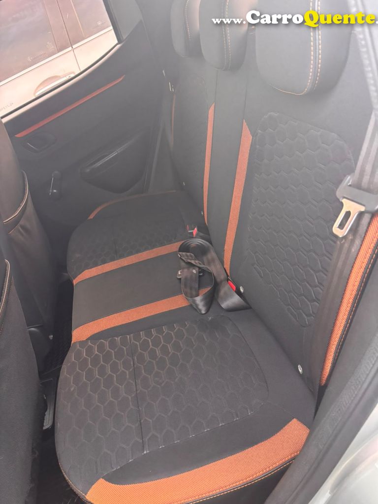 RENAULT   KWID OUTSIDER 1.0 FLEX 12V 5P MEC.   PRATA 2020 1.0 FLEX - Loja