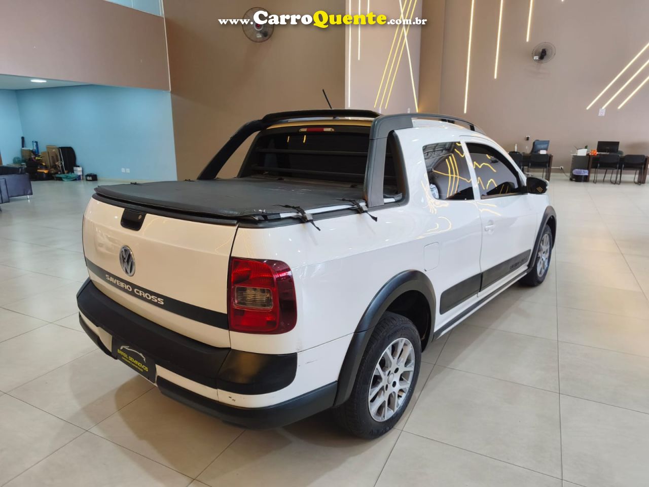 VOLKSWAGEN   SAVEIRO CROSS 1.6 T.FLEX 16V CD   BEGE 2016 1.6 GASOLINA - Loja