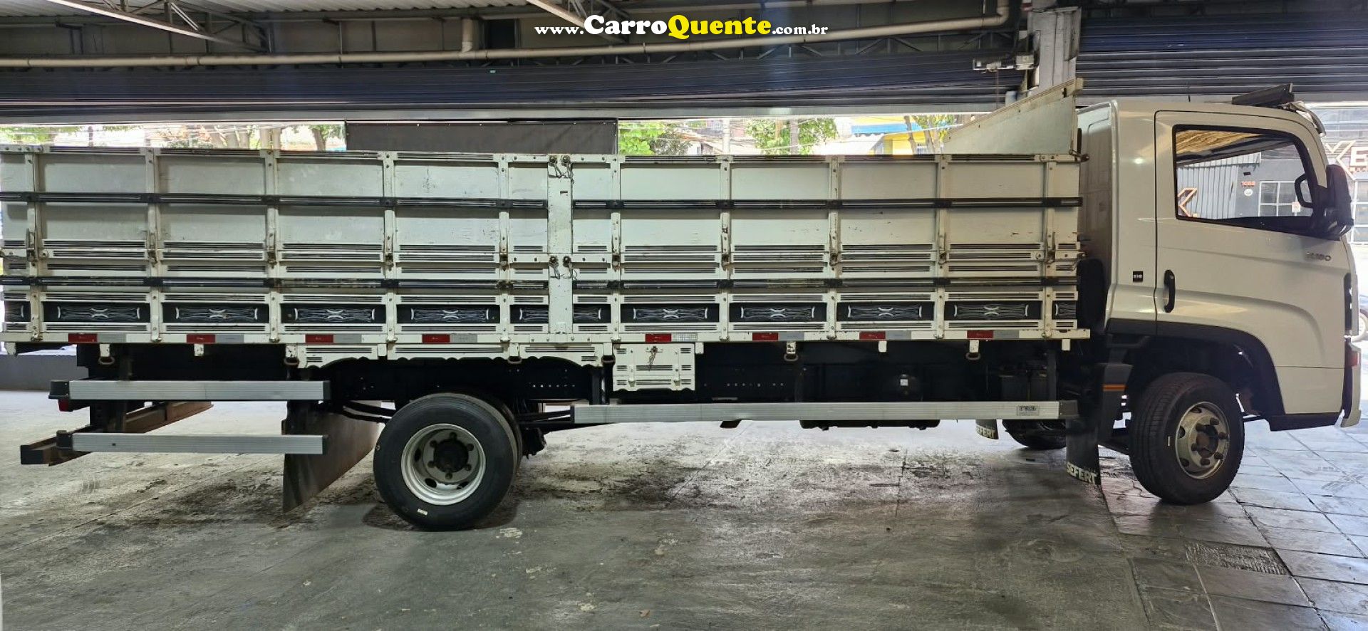 VOLKSWAGEN   11-180 DELIVERY 4X2 2P (DIESEL)(E6)   BRANCO 2024 3.8lts DIESEL - Loja