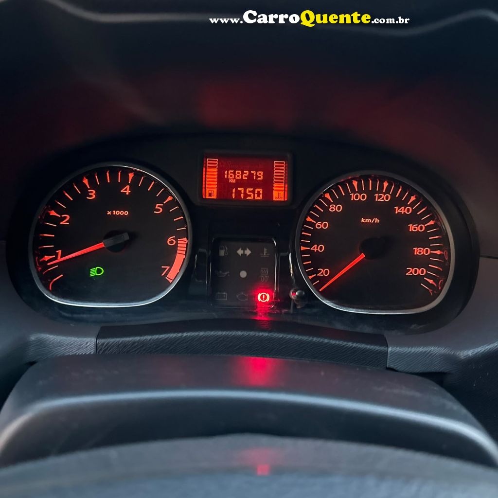 RENAULT   DUSTER DYNAMIQUE 1.6 FLEX 16V MEC.   PRATA 2014 1.6 FLEX - Loja