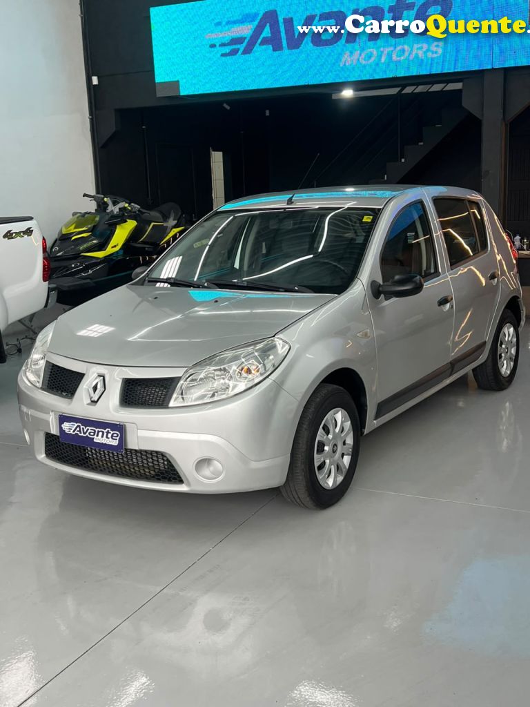 RENAULT   SANDERO EXPRESSION HI-FLEX 1.0 16V 5P   PRATA 2009 1.0 GASOLINA - Loja