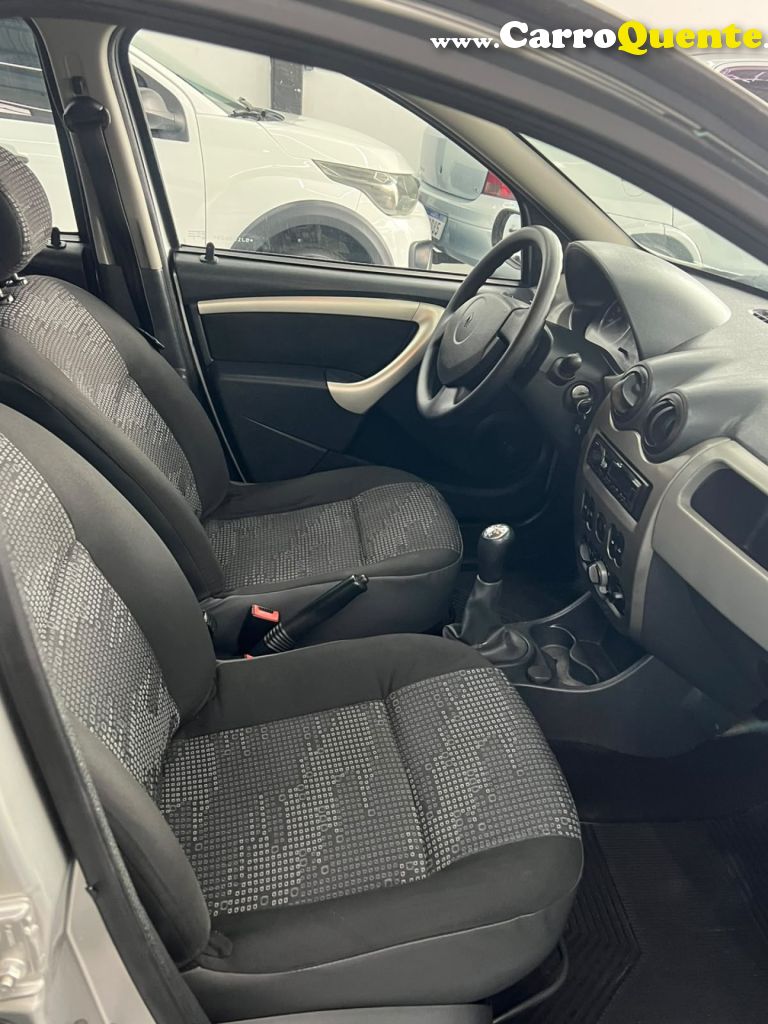 RENAULT   SANDERO EXPRESSION HI-FLEX 1.0 16V 5P   PRATA 2009 1.0 GASOLINA - Loja