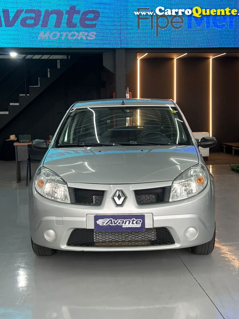 RENAULT   SANDERO EXPRESSION HI-FLEX 1.0 16V 5P   PRATA 2009 1.0 GASOLINA - Loja