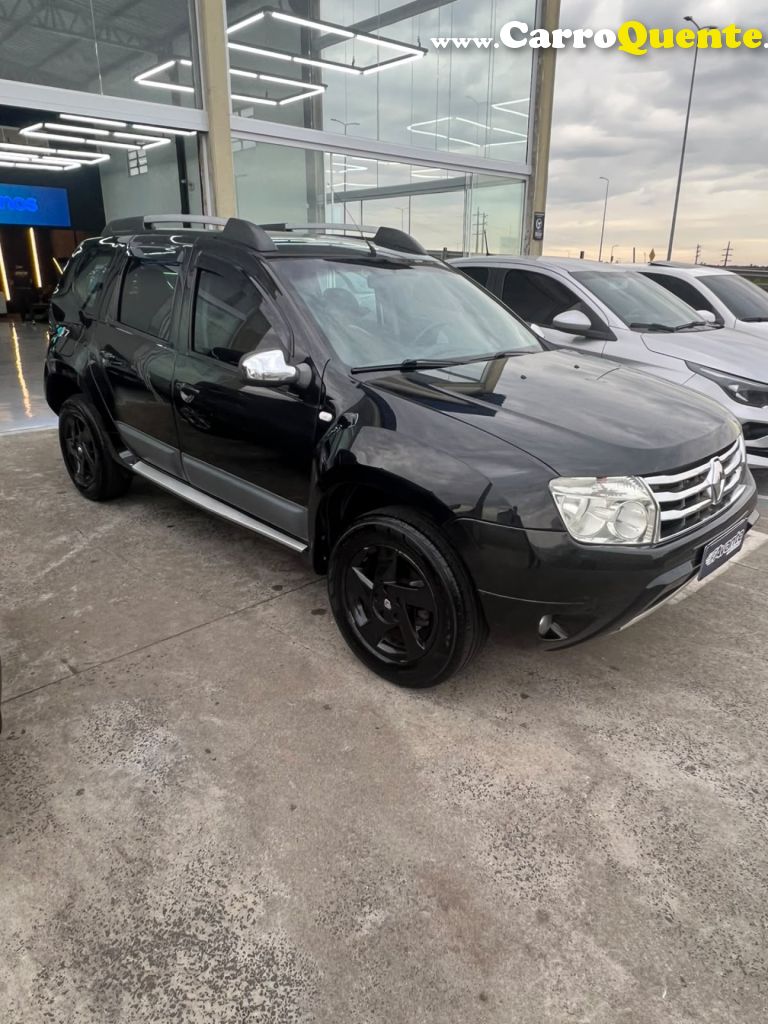 RENAULT   DUSTER TECHROAD 1.6 HI-FLEX 16V MEC.   PRETO 2013 1.6 GASOLINA - Loja