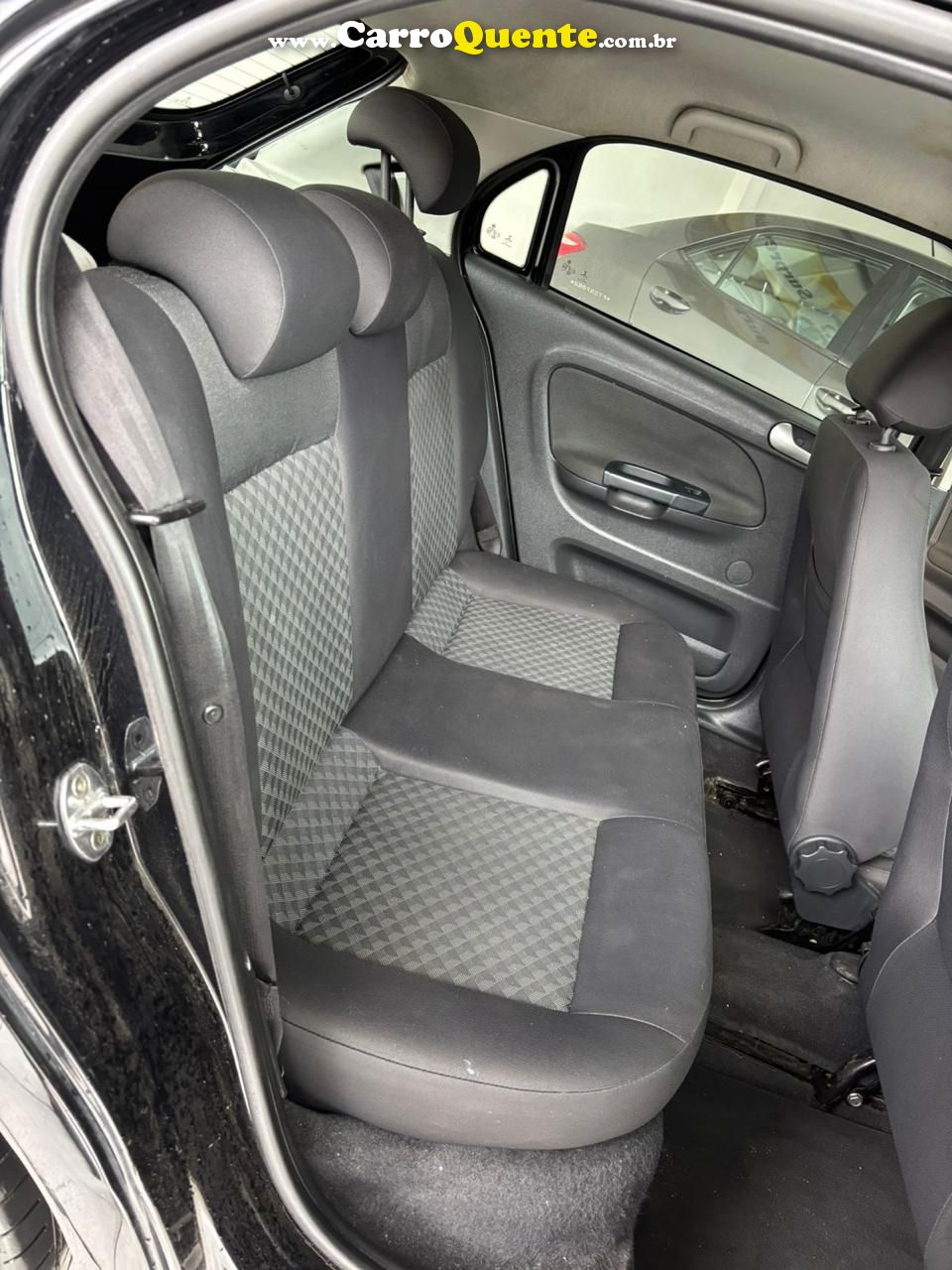 VOLKSWAGEN GOL 1.6 MI COMFORTLINE 8V 2015 - Loja