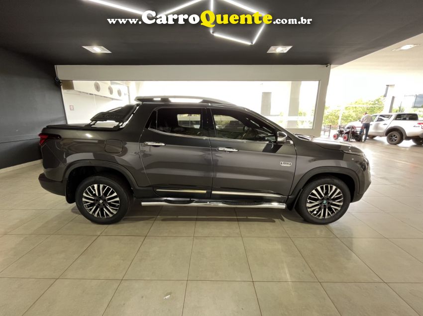 Fiat TORO 2.0 16V TURBO DIESEL RANCH 4WD AT9 - Loja