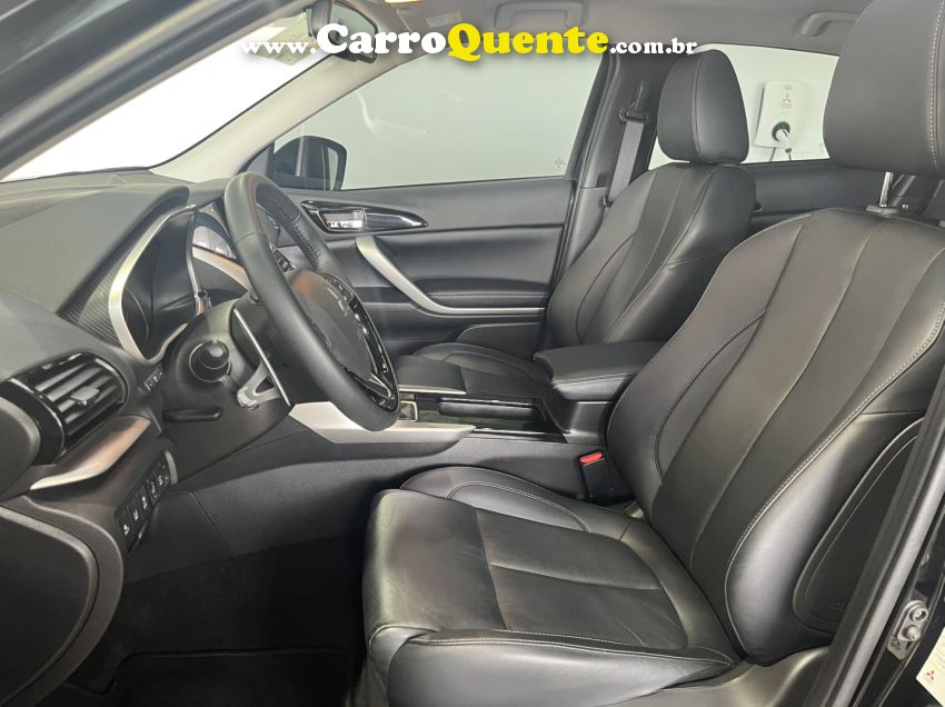 Mitsubishi ECLIPSE CROSS 1.5 MIVEC TURBO GASOLINA HPE-S CVT - Loja
