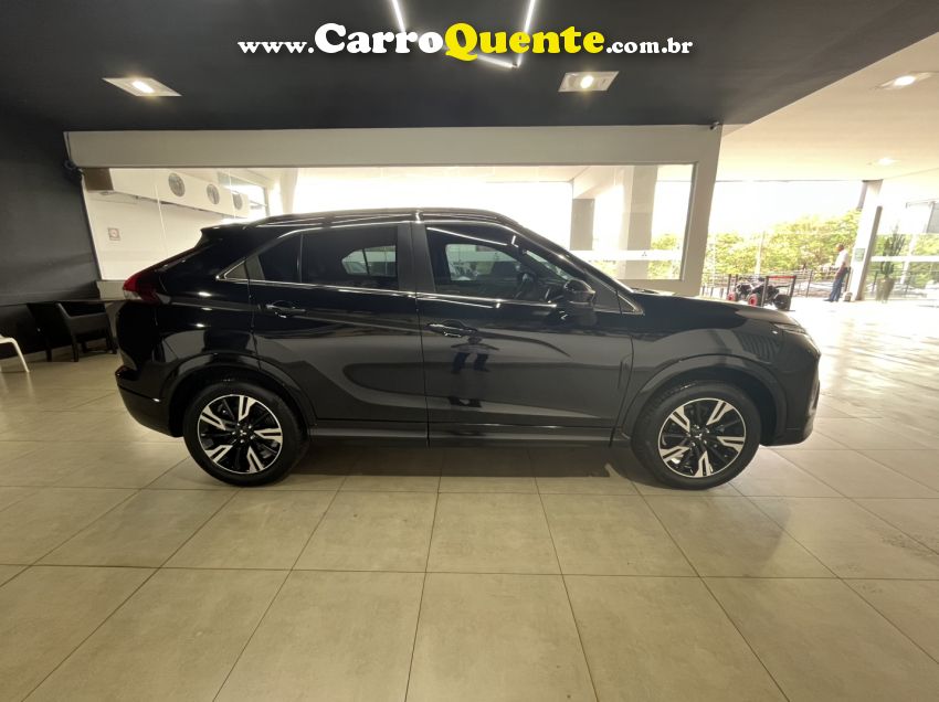 Mitsubishi ECLIPSE CROSS 1.5 MIVEC TURBO GASOLINA HPE-S CVT - Loja