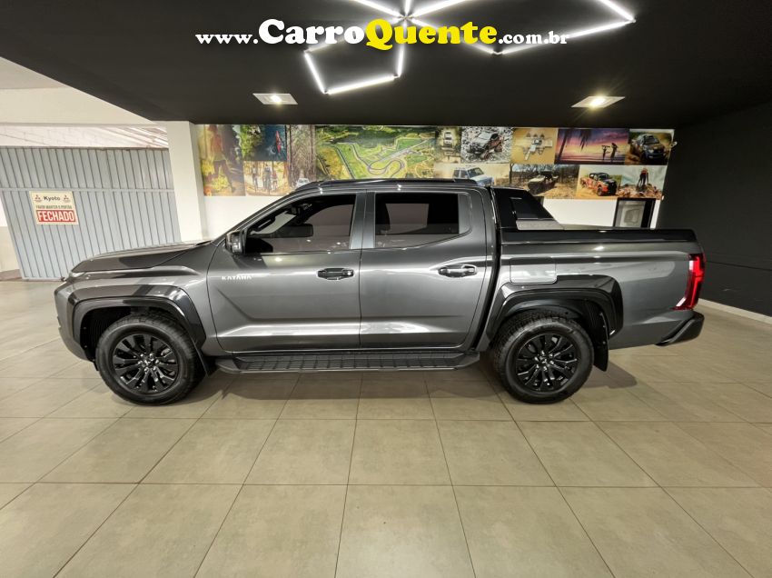Mitsubishi TRITON 2.4 BITURBO DIESEL CD KATANA 4X4 AUTOMÁTICO - Loja