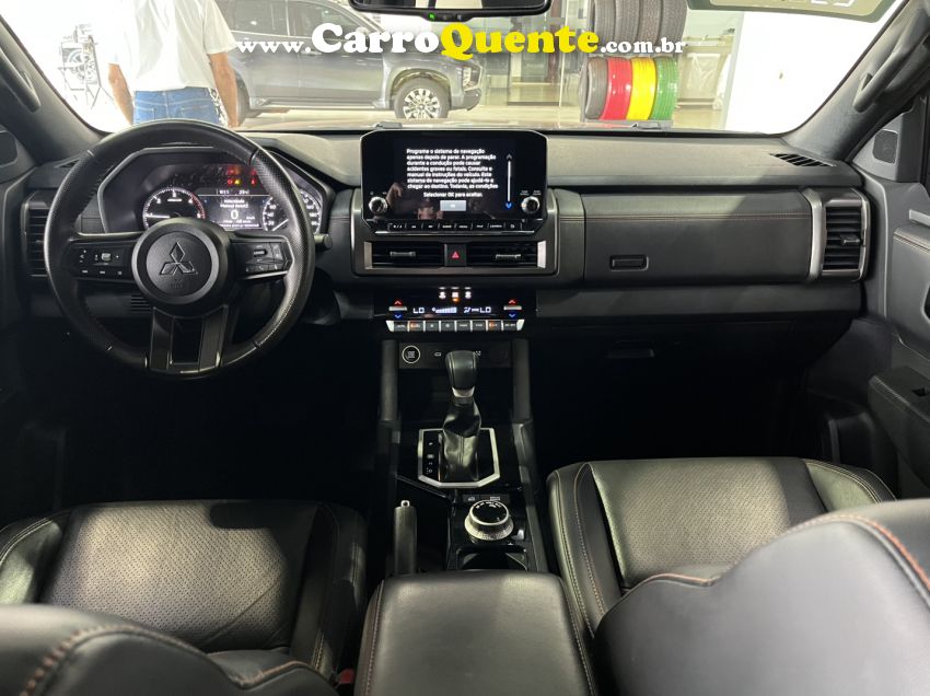Mitsubishi TRITON 2.4 BITURBO DIESEL CD KATANA 4X4 AUTOMÁTICO - Loja