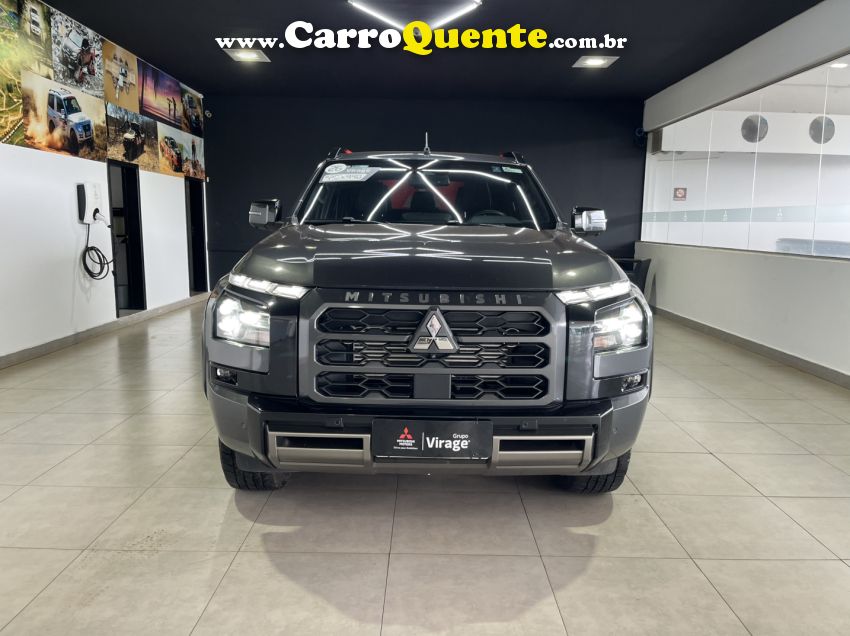 Mitsubishi TRITON 2.4 BITURBO DIESEL CD KATANA 4X4 AUTOMÁTICO - Loja