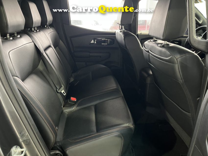Mitsubishi TRITON 2.4 BITURBO DIESEL CD KATANA 4X4 AUTOMÁTICO - Loja