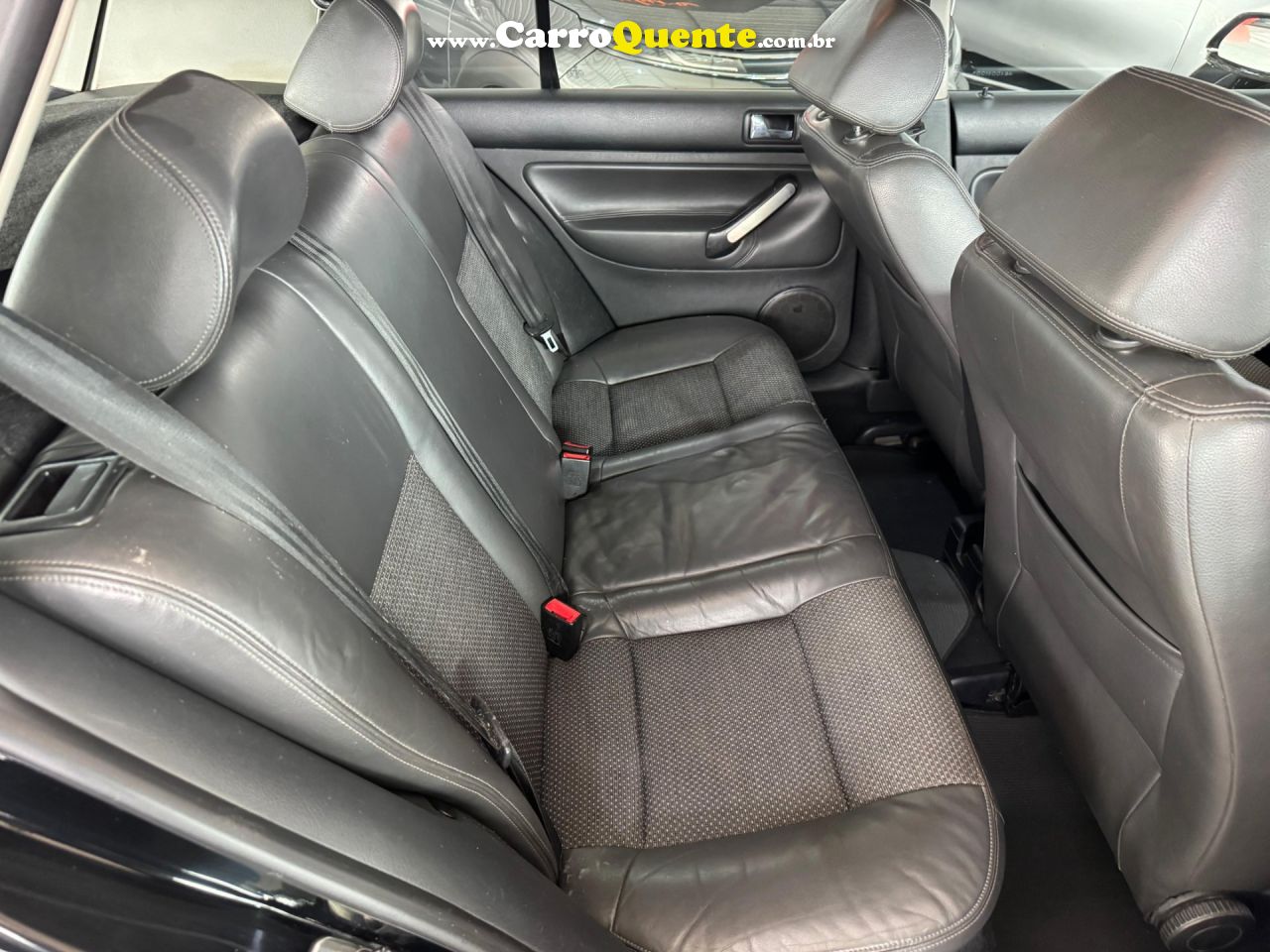 VOLKSWAGEN GOLF 1.6 MI SPORTLINE 8V 2011 - Loja