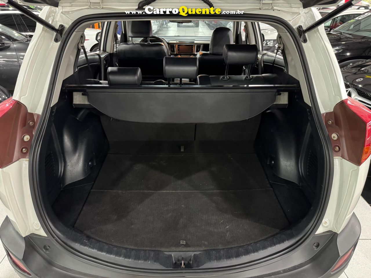 TOYOTA RAV4 2.0 4X4 16V 2014 - Loja