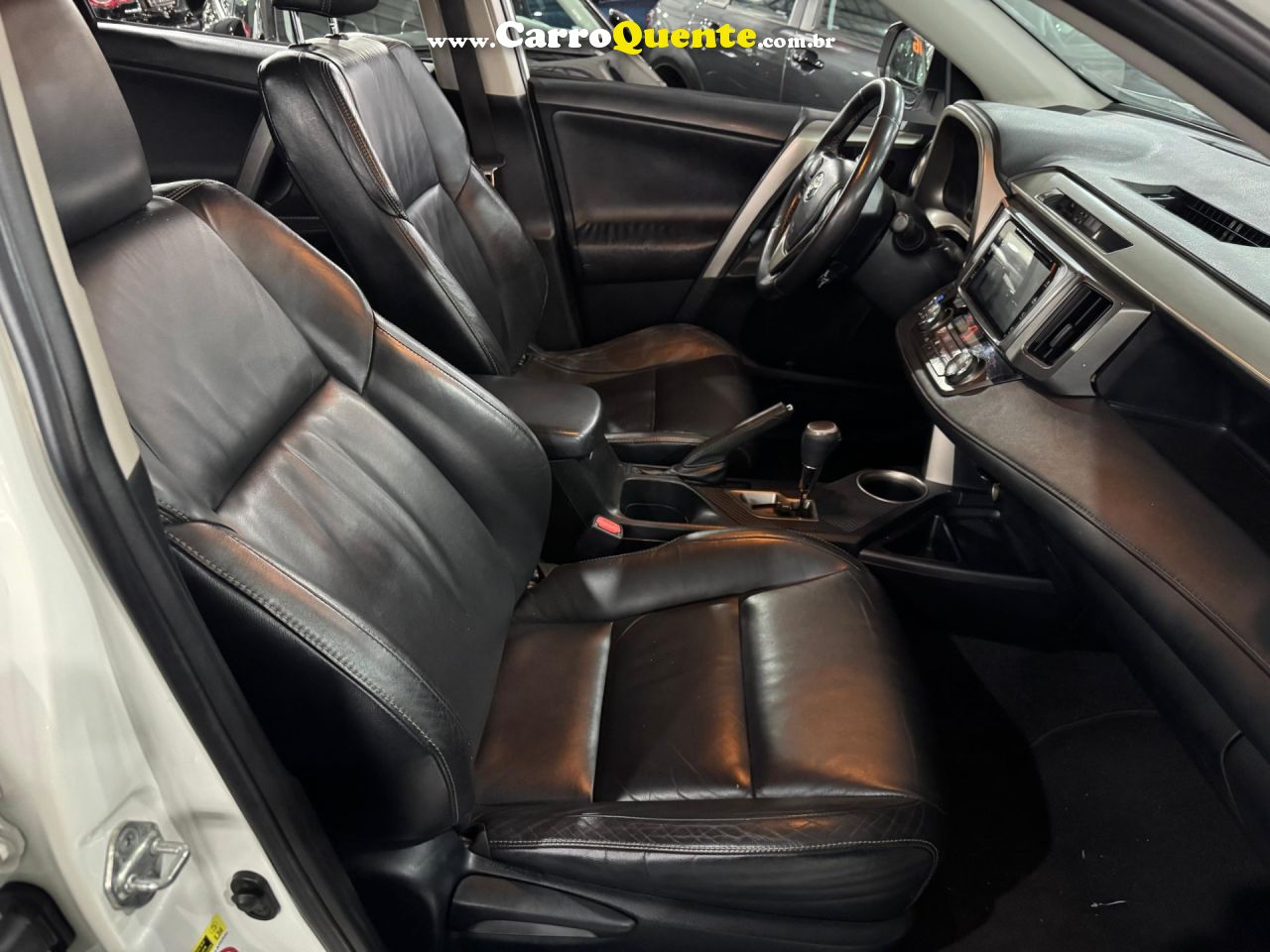 TOYOTA RAV4 2.0 4X4 16V 2014 - Loja