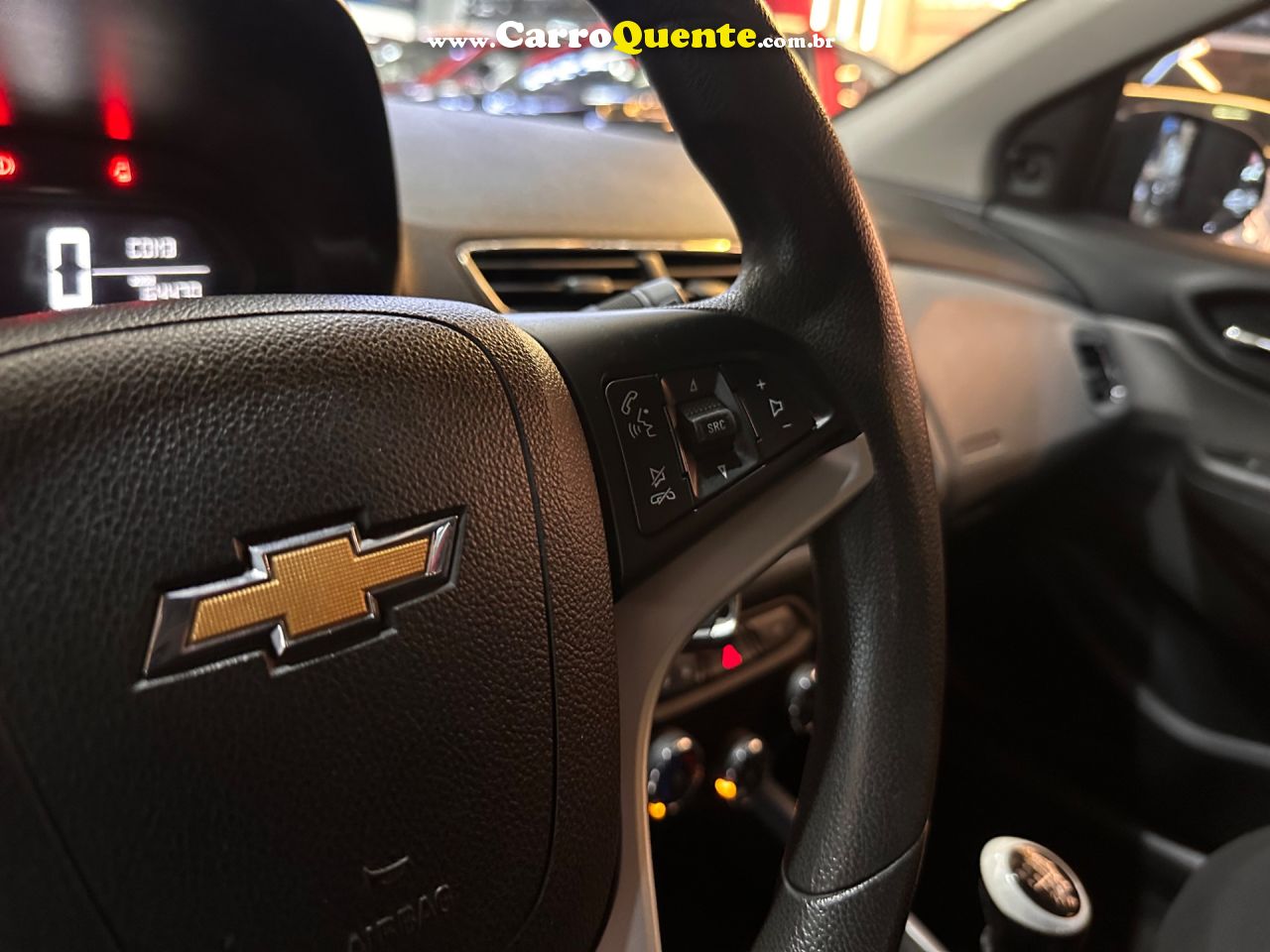 CHEVROLET ONIX 1.4 MPFI LT 8V 2019 - Loja