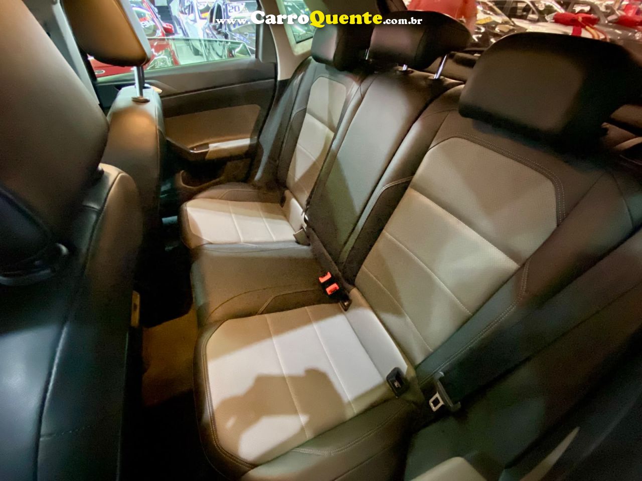 VOLKSWAGEN POLO 1.0 200 TSI HIGHLINE 2019 - Loja