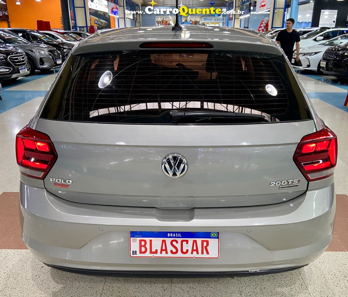 VOLKSWAGEN POLO 1.0 200 TSI HIGHLINE 2019 - Loja
