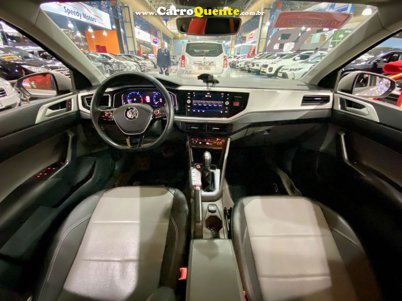 VOLKSWAGEN POLO 1.0 200 TSI HIGHLINE 2019 - Loja