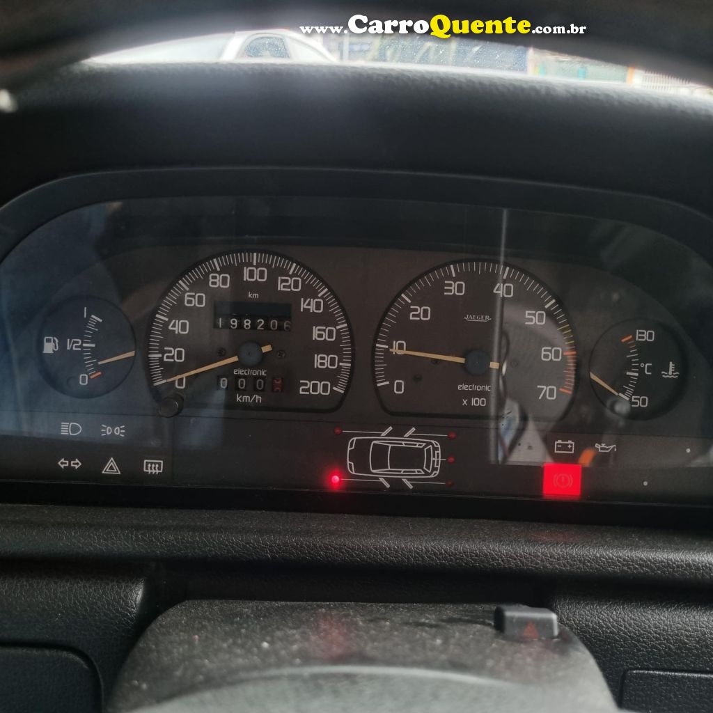 FIAT   UNO 1.6 MPI 2P E 4P   VERMELHO 1996 1.6 GASOLINA - Loja