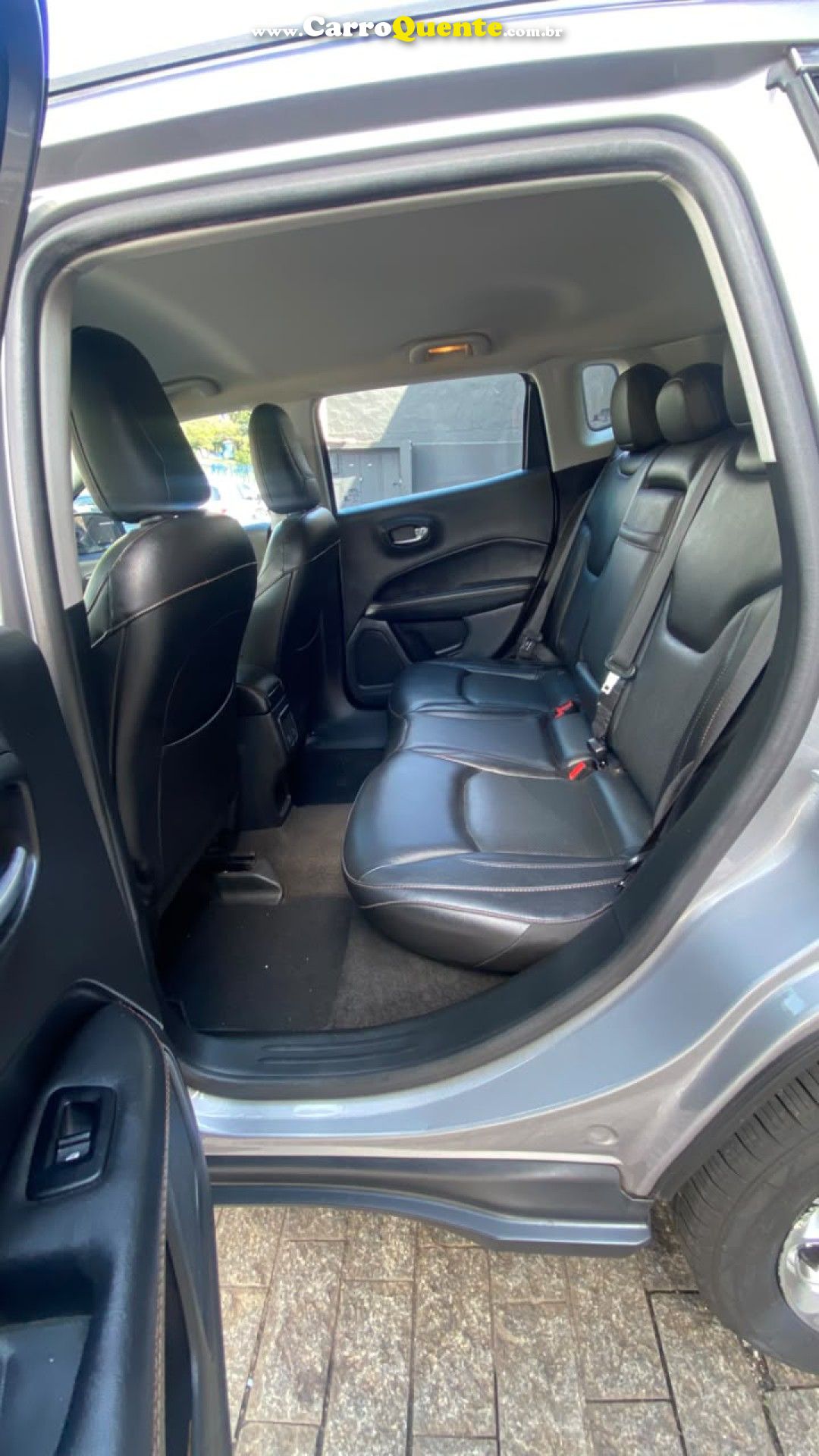 JEEP   COMPASS LONGITUDE 2.0 4X2 FLEX 16V AUT.   PRATA 2021 2.0 FLEX - Loja