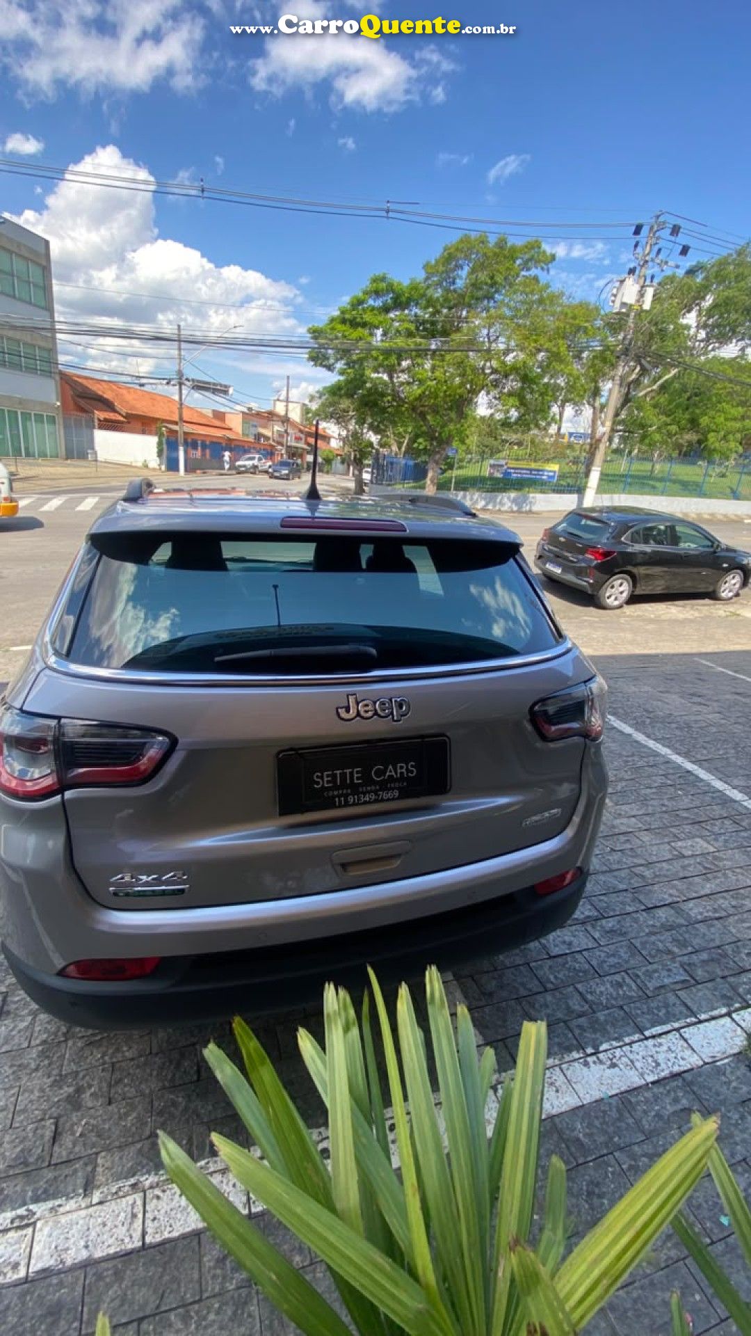 JEEP   COMPASS LONGITUDE 2.0 4X2 FLEX 16V AUT.   PRATA 2021 2.0 FLEX - Loja