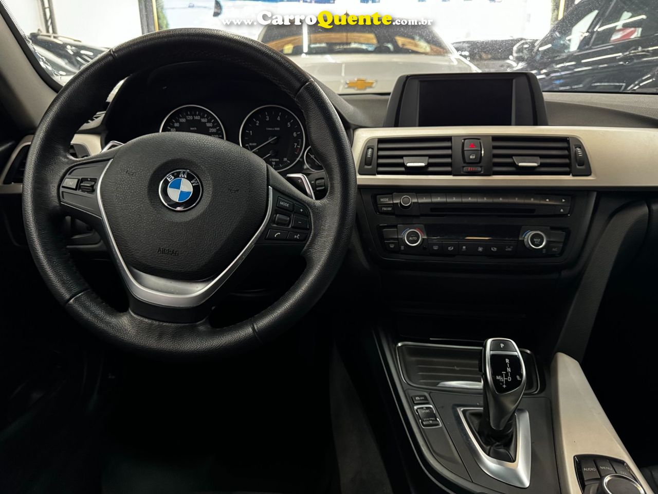 BMW 320I 2.0 16V TURBO ACTIVE 2015 - Loja