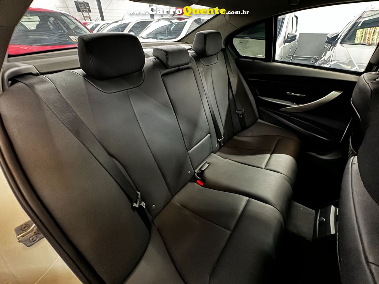 BMW 320I 2.0 16V TURBO ACTIVE 2015 - Loja