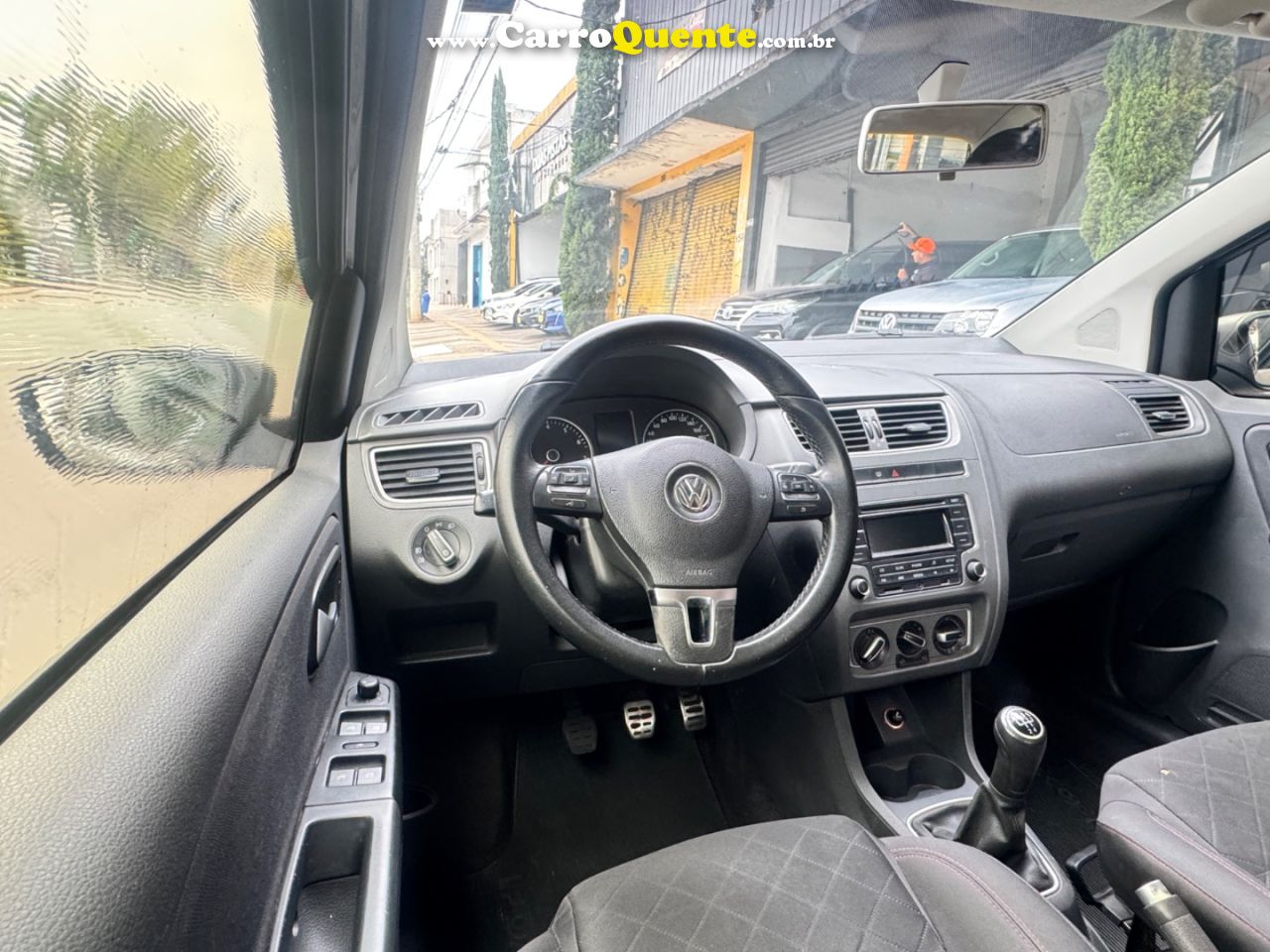 VOLKSWAGEN 2014 - Loja